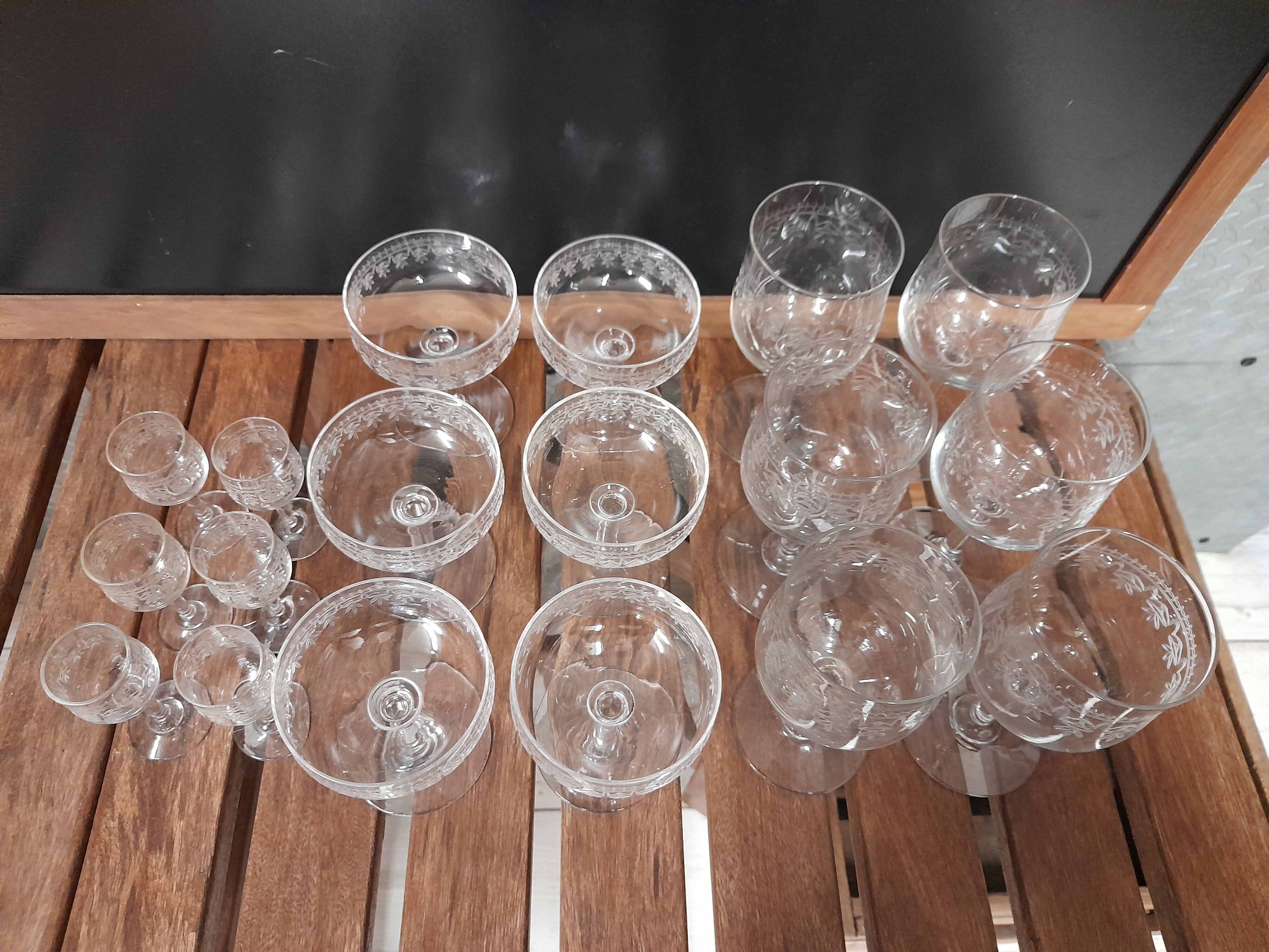 18 crystal glasses