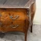 Commode galbée et marquetée style Louis XV