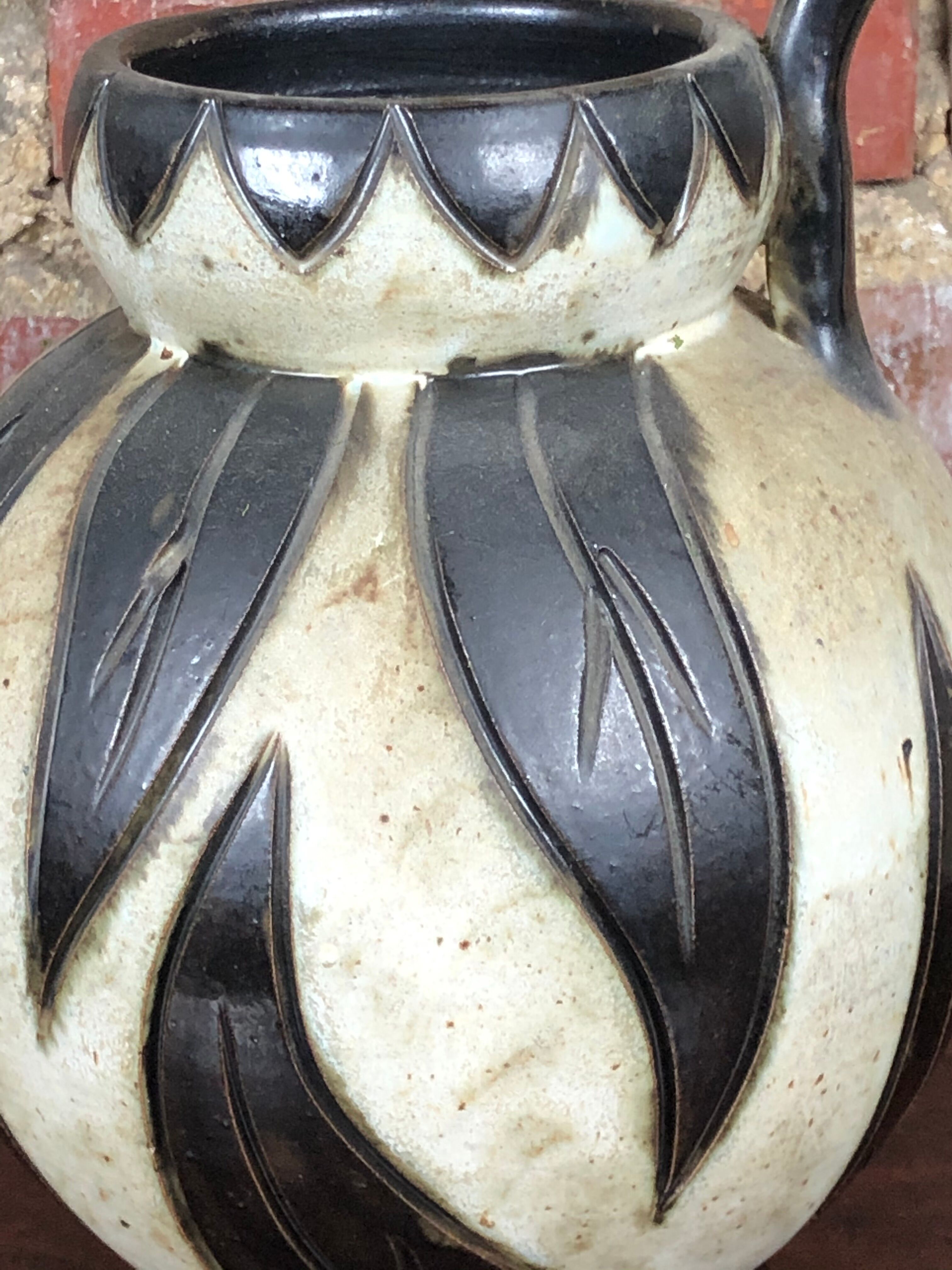 Cruche tourné main en grès "Losson" signée 1970