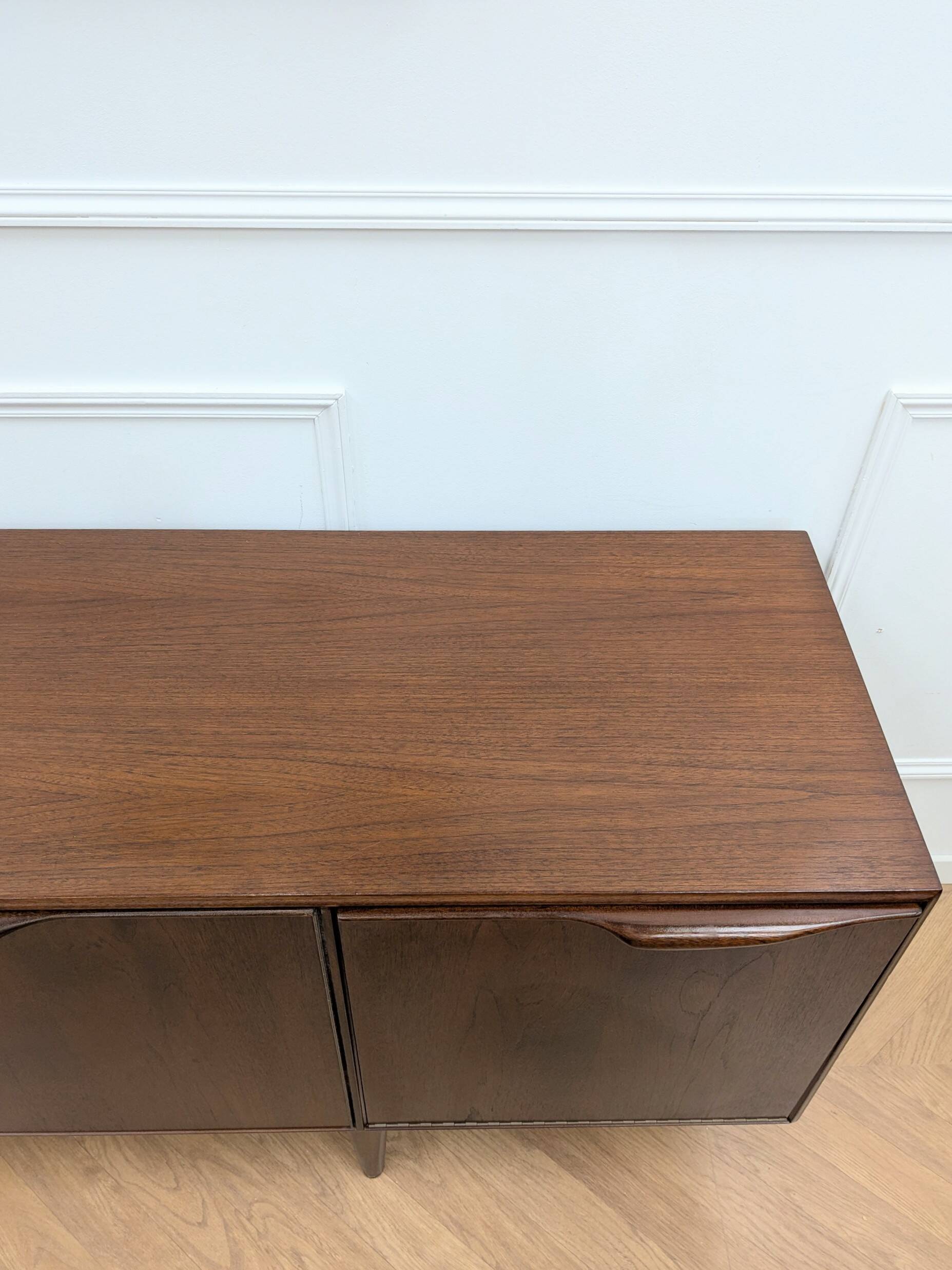 Dunvegan Sideboard by Mc Intosh