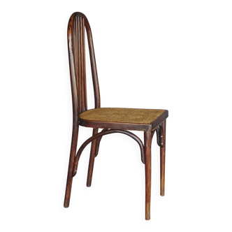 Bistro chair with curved wood by Wojciechow No. 644, not Thonet.