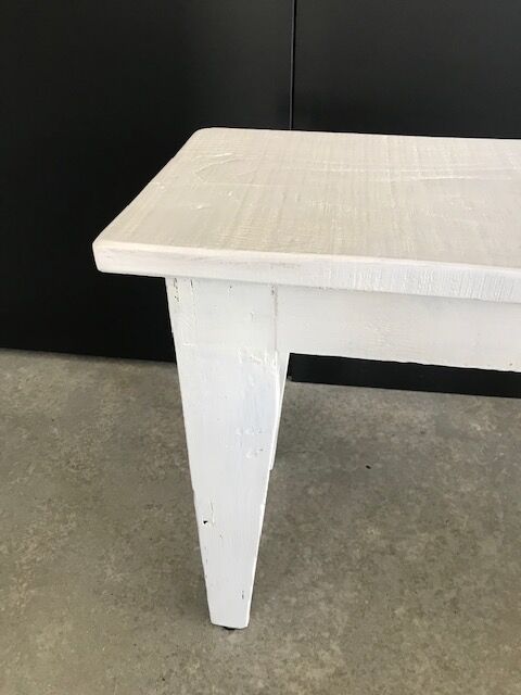 Bench patinated in white
