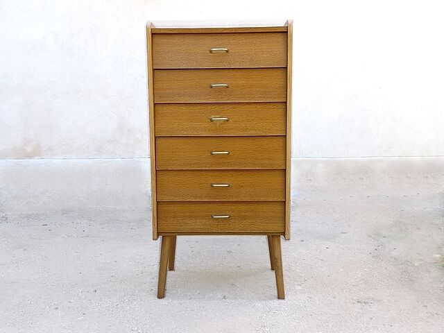 Chiffonnier vintage des années 1960 avec pieds inclinés