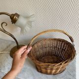 Small wicker basket