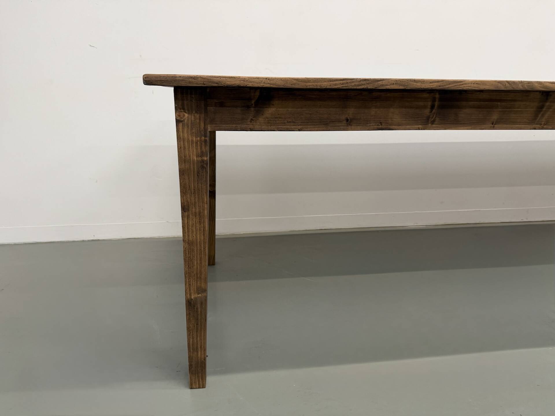 Large XXL Farm Table in Pine – Tapered Legs – L367 cm