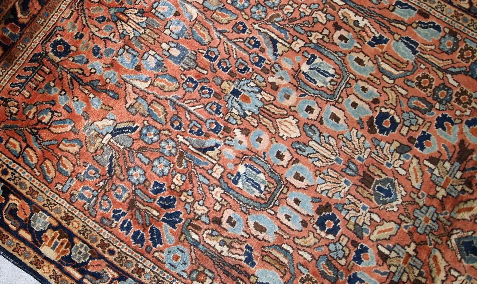 Handmade antique Persian Sarouk rug 103cm x 164cm 1920s
