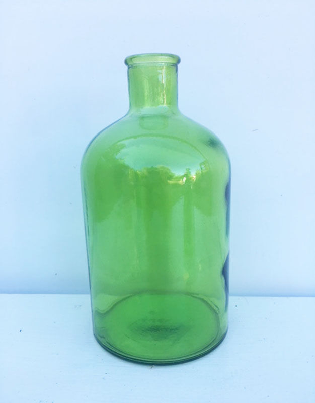 Vase green