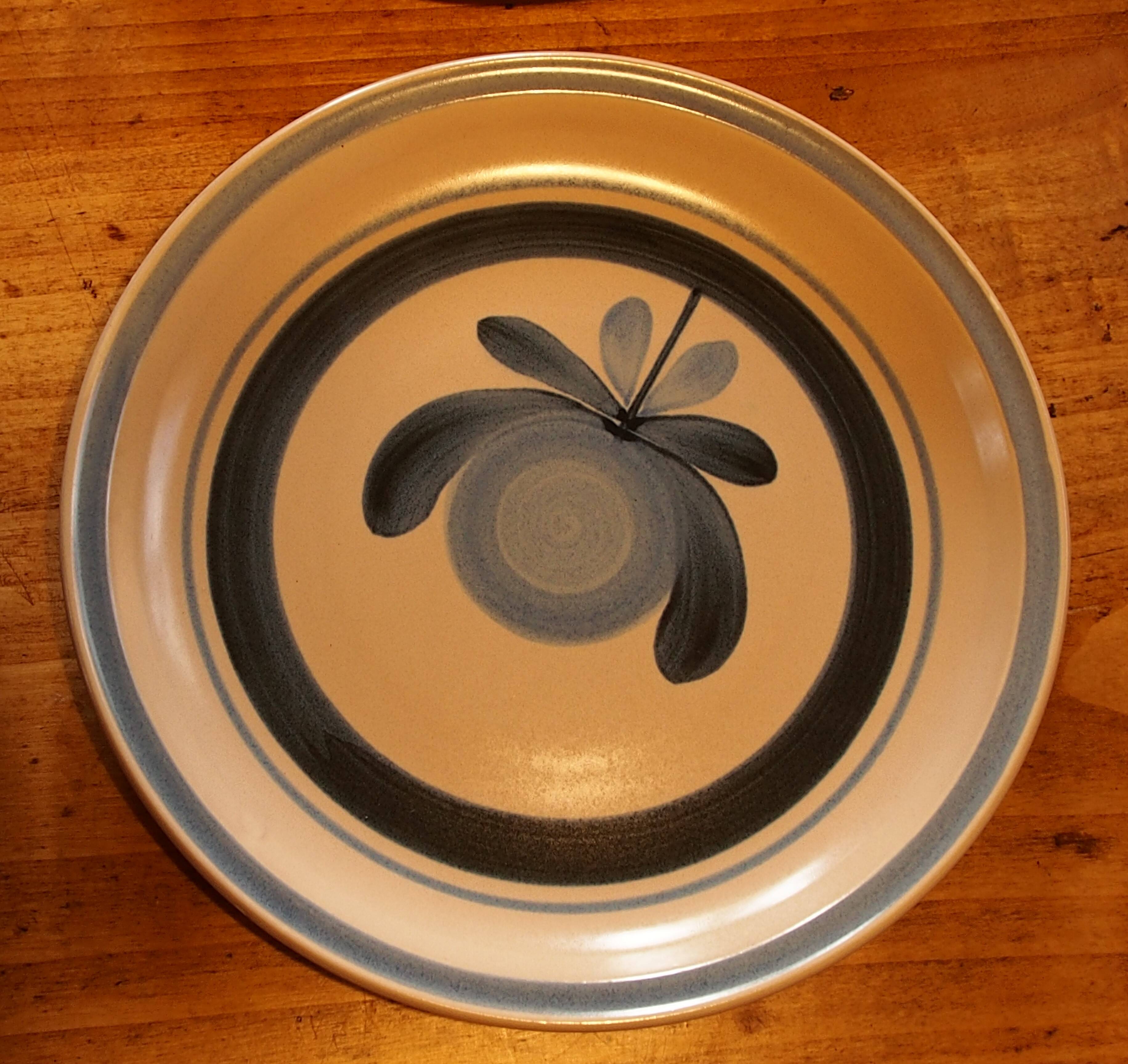 Set of 4 flat plates in Gien earthenware Angona model