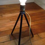 Industrial style tripod lamp, old tripod 1930s