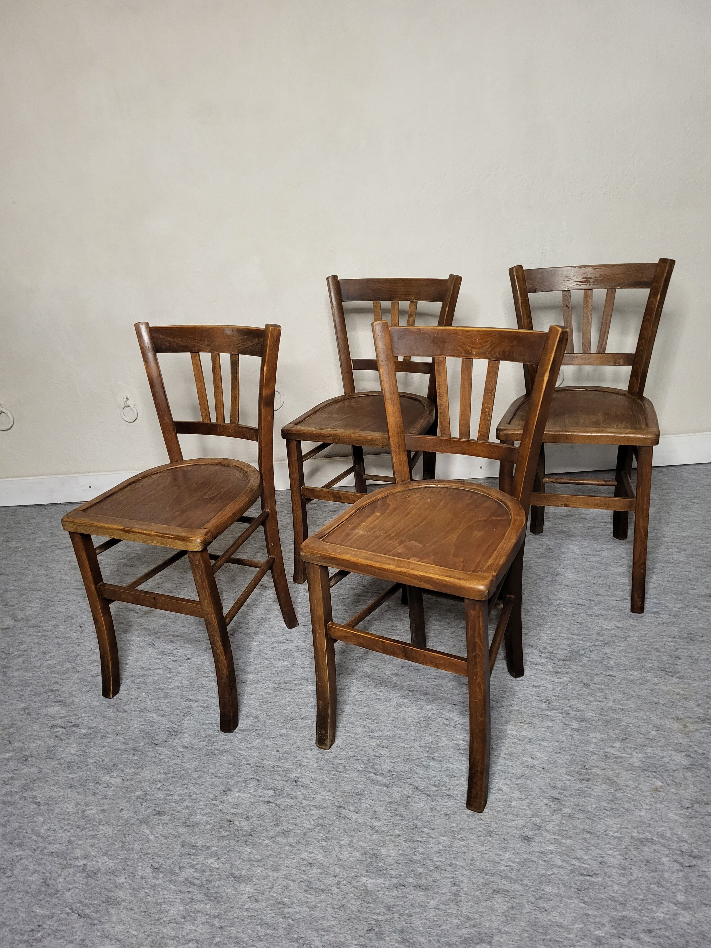 4 chaise bistrot bois