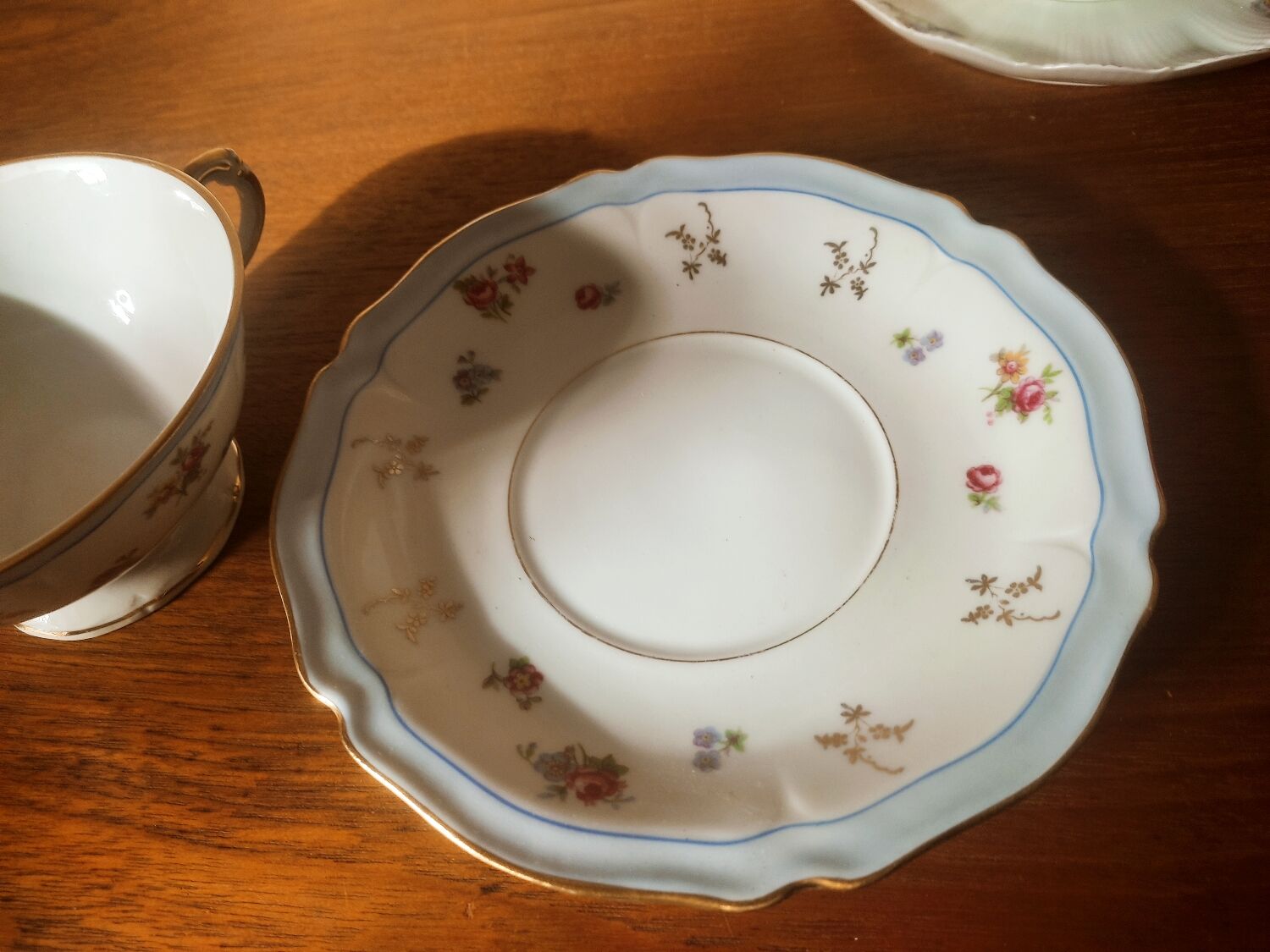 4 tea cups or chocolate in Limoges porcelain