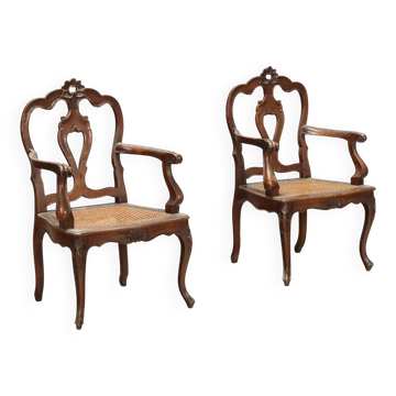 Pair of antique Baroque armchairs in walnut, Italy, late 19th century.