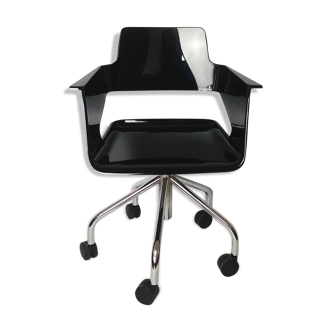 Fauteuil « B32 » de Robby & Francesca Cantarutti, éditeur: Armet - Manzano Italy