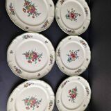 Set of 12 Villeroy and Boch dessert plates model 1562.