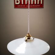 Abat-jour suspension en opaline blanche