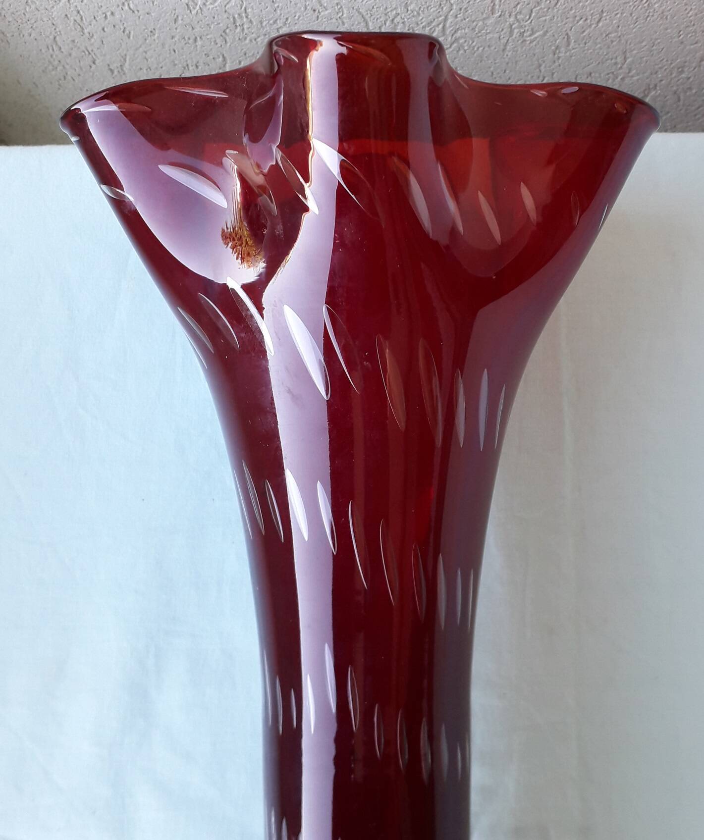 Red glass vase