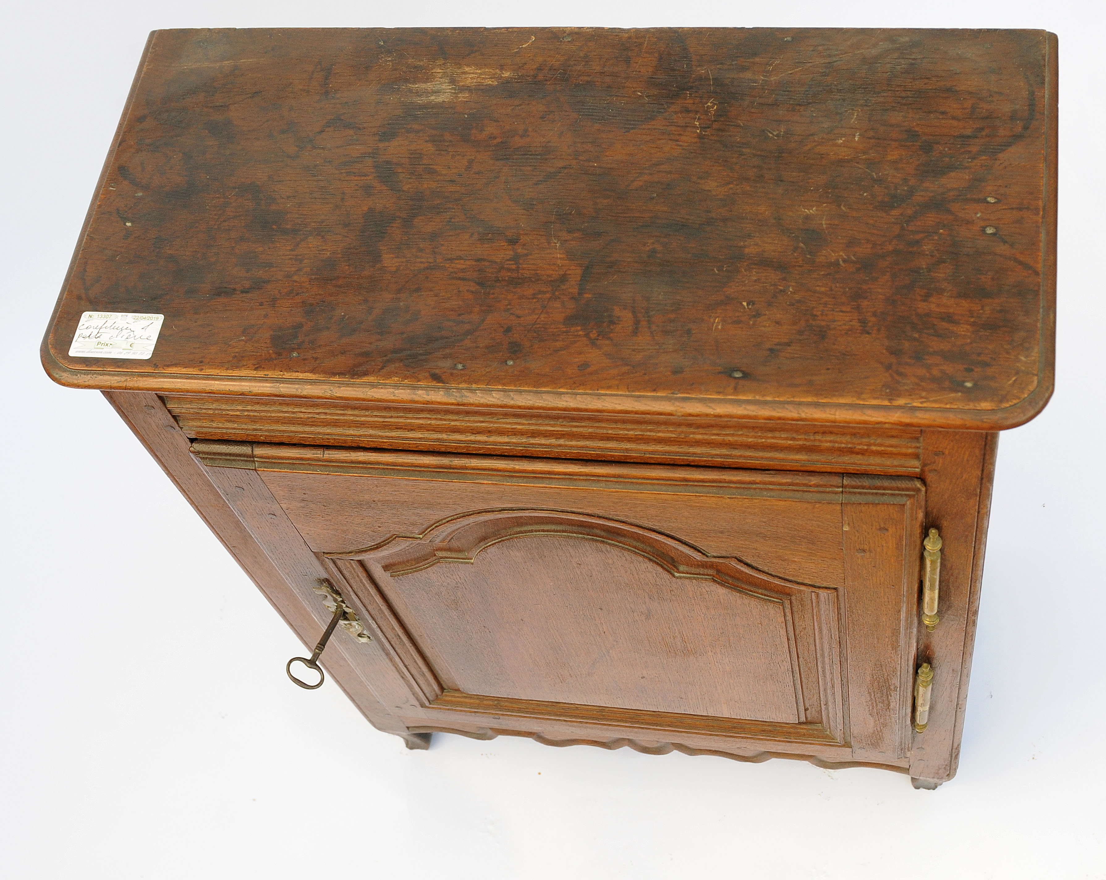 Confectioner's buffet