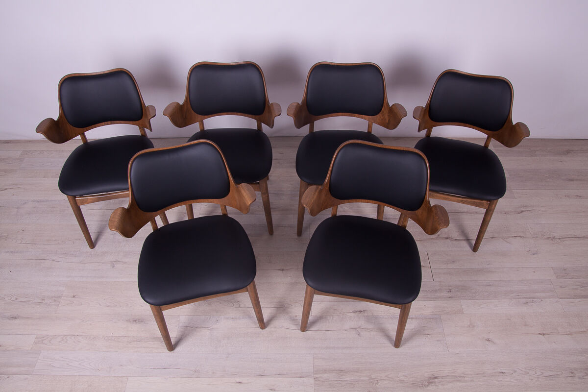 Model 107 armchairs by Hans Olsen for Bramin, 1950