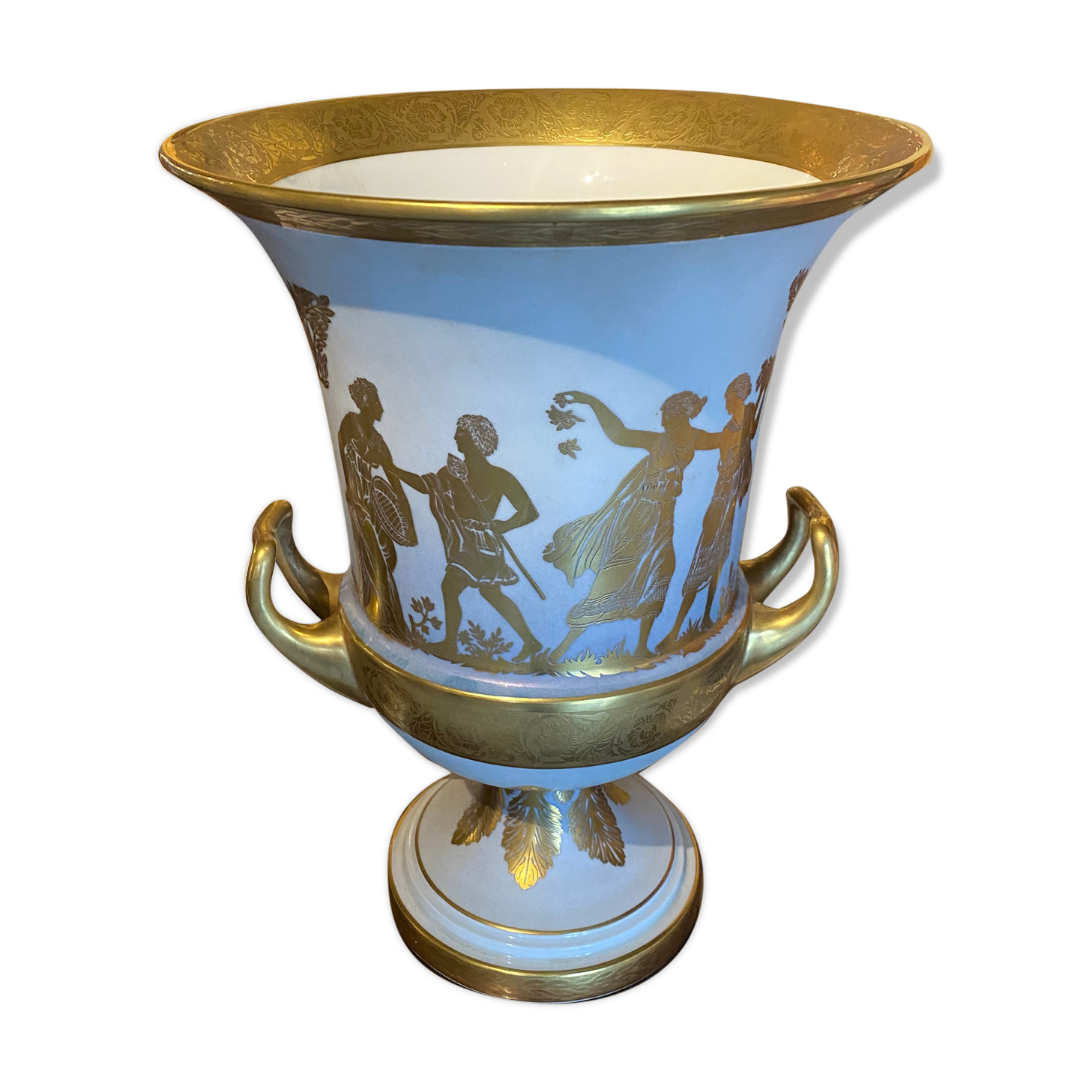 Medici vase in Italian porcelain and gilded with gold