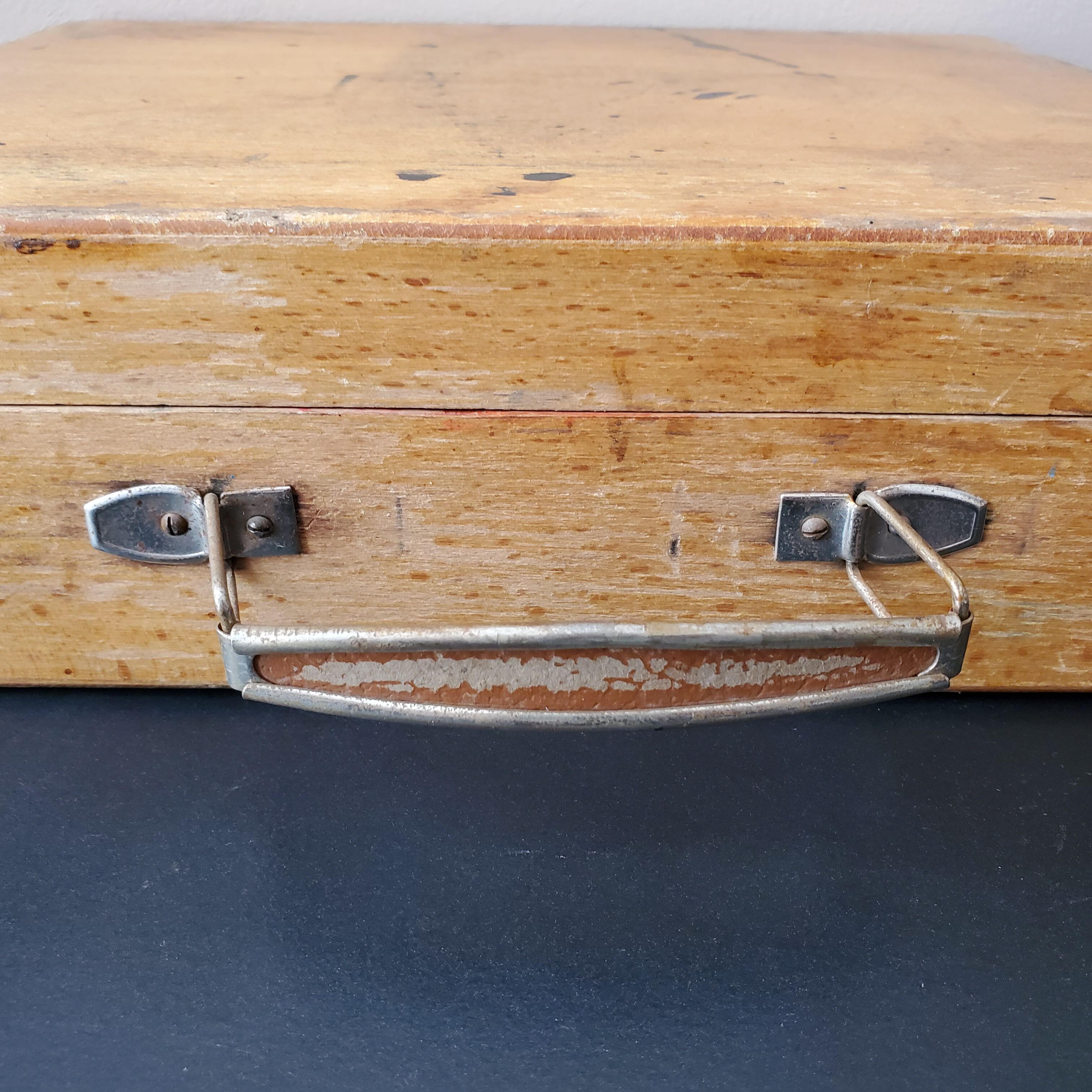 Old wooden painter's case box