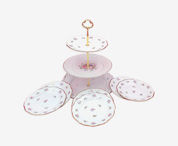 Ensemble serviteur et 6 assiettes à dessert assorties