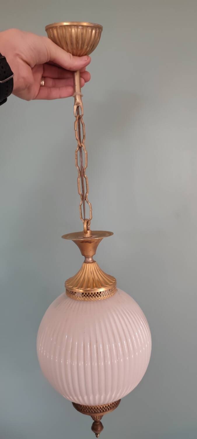 Serrated opaline ball chandelier in glass and brass