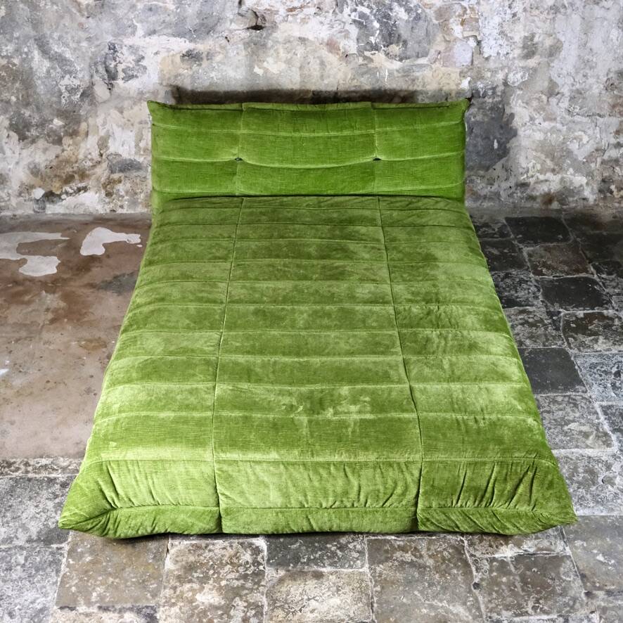 Original Togo velvet bed by Michel Ducaroy for Ligne Roset, 1970s