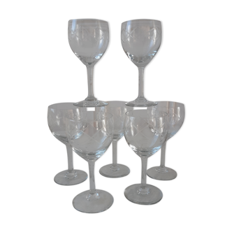 Set of 7 wine glasses engraved 50s