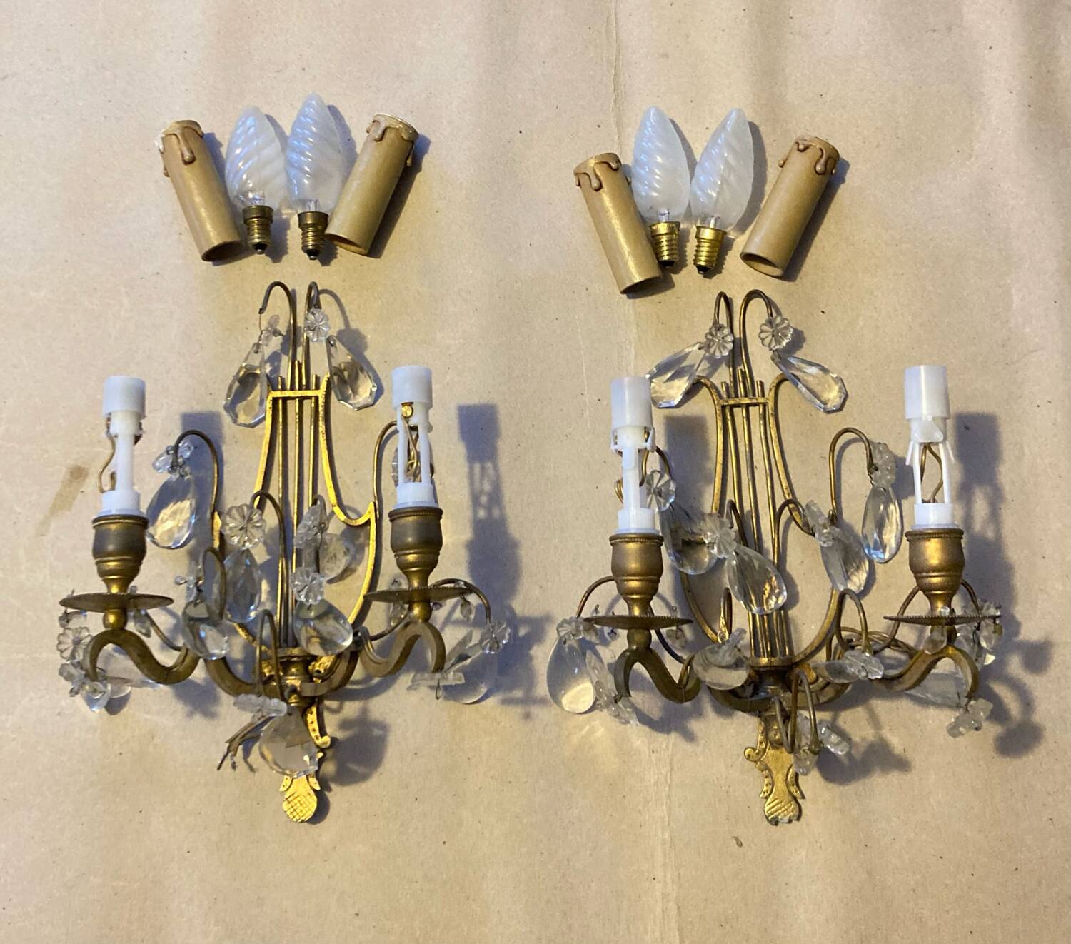 19th century Lyres wall lights in bronze, brass and glass pendants