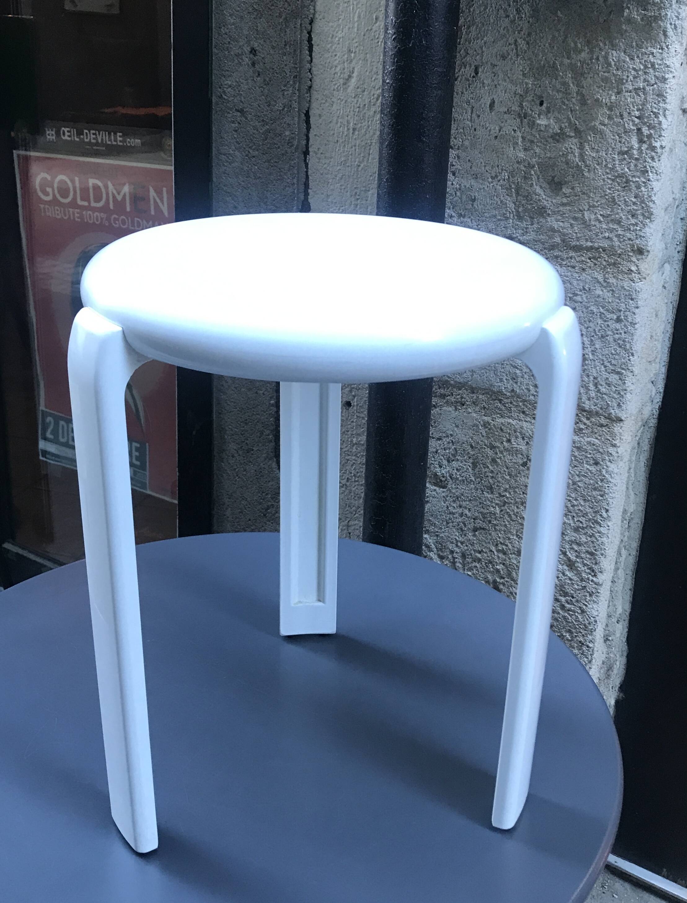 Tabouret tripode Metaform