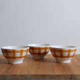 3 checkered bowls