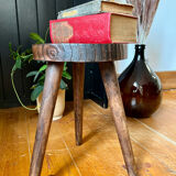 Tripod stool feet compass