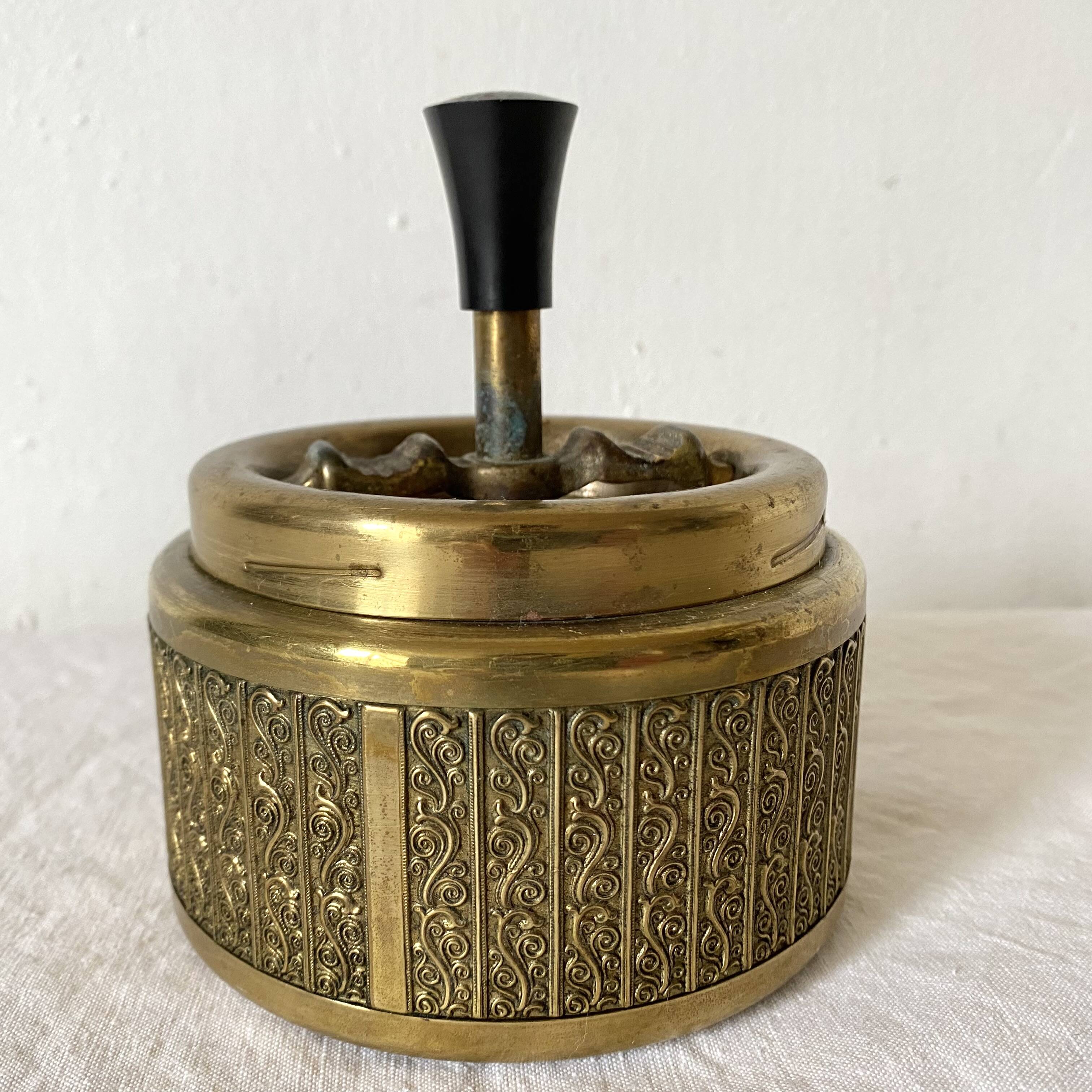 Roulette Ashtray Schleuderascher ashtray in brass