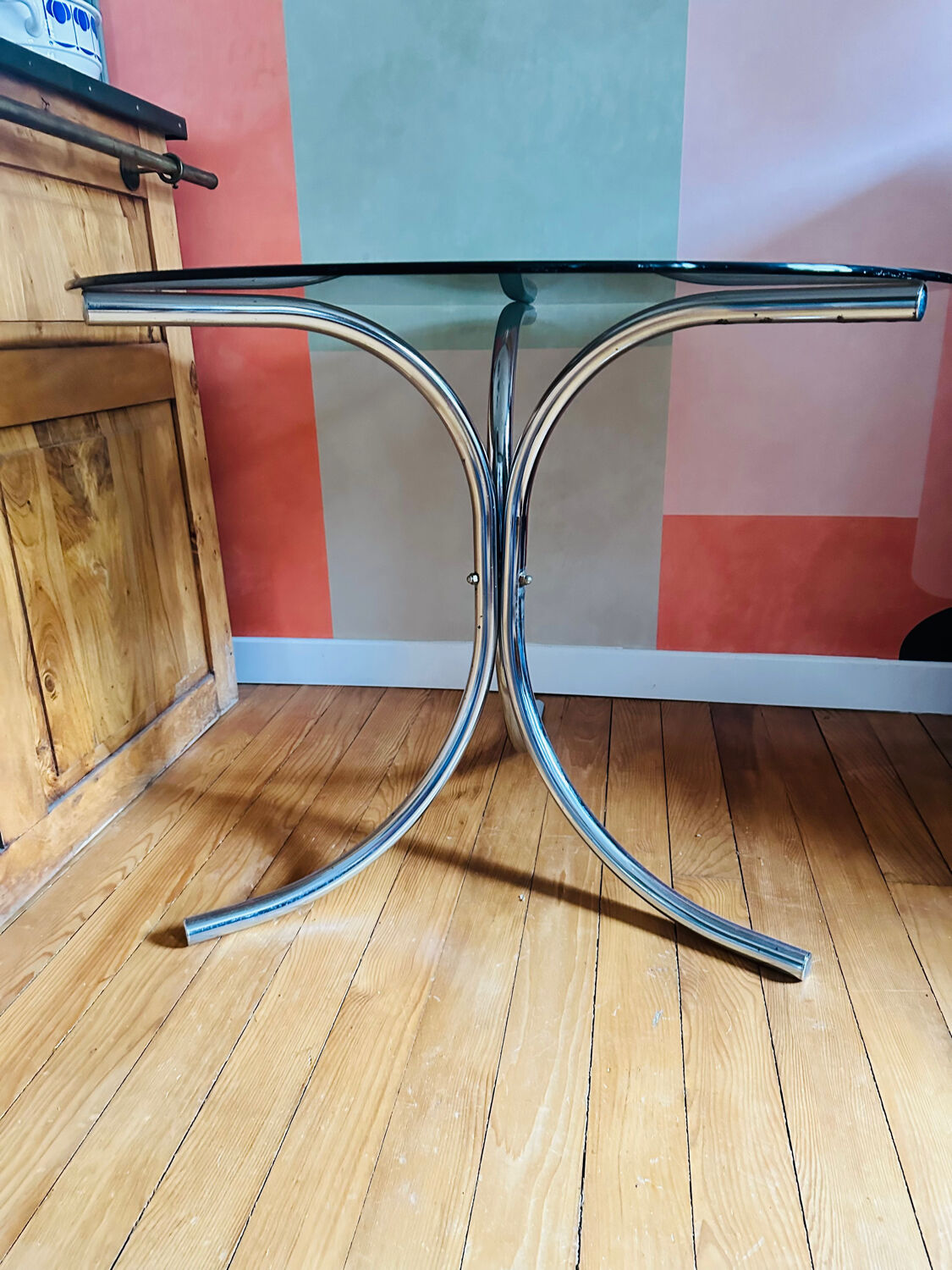 Vintage Mid-Century round table
