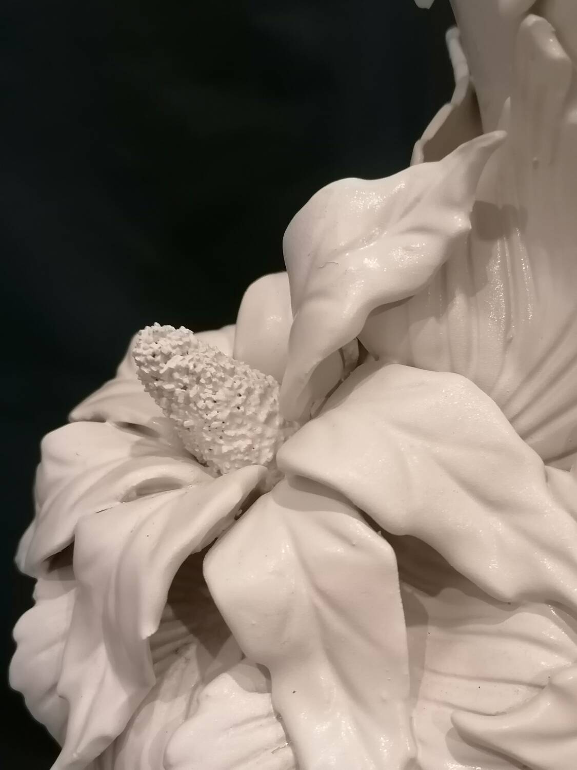 Large ceramic lamp from Manises with floral decoration  
-Circa 1960/1970