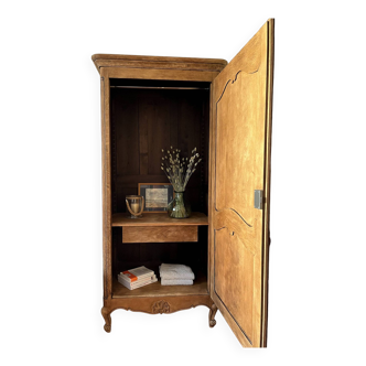 Old solid wood hosiery