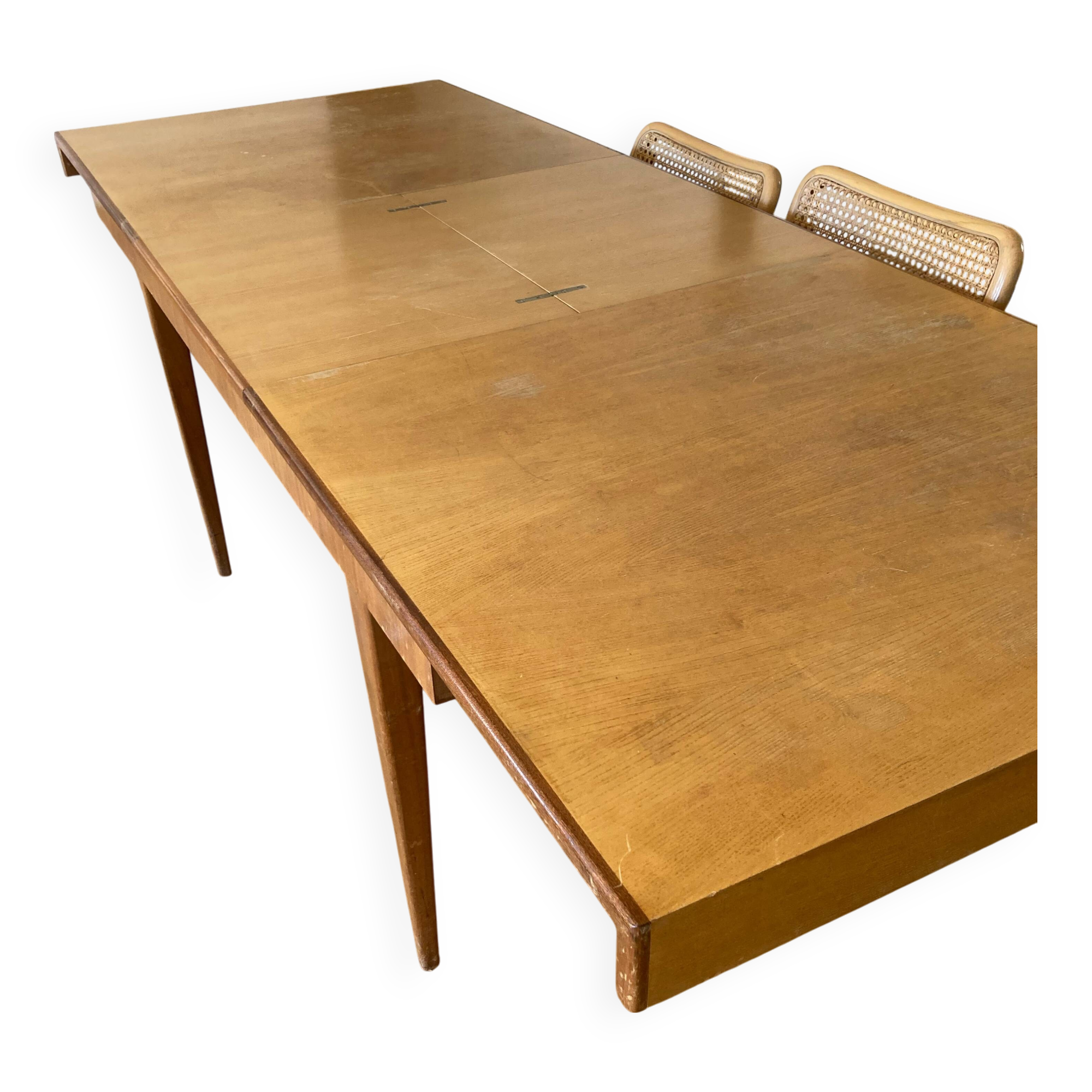 Dining room table