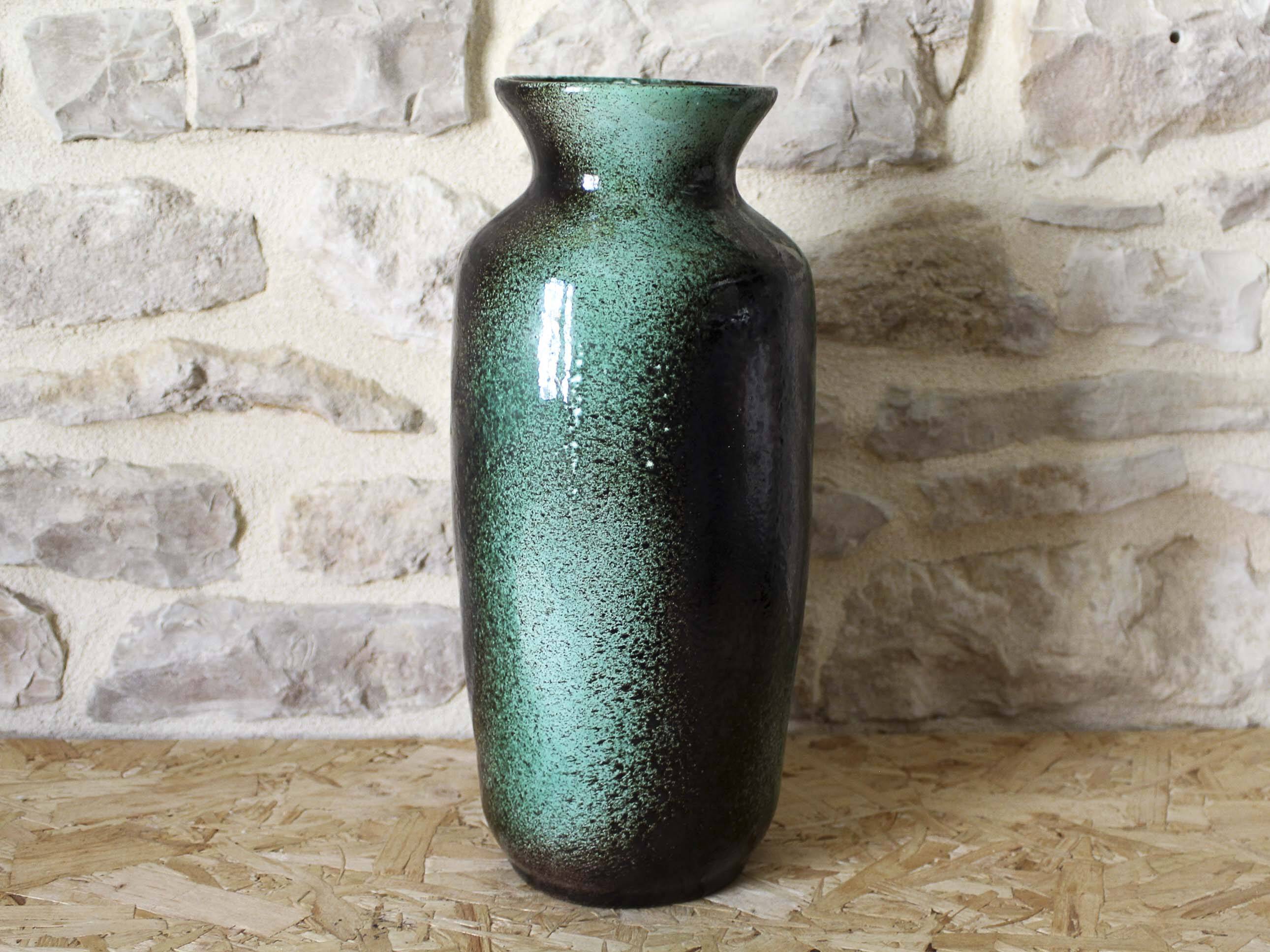 Idlas ceramic vase