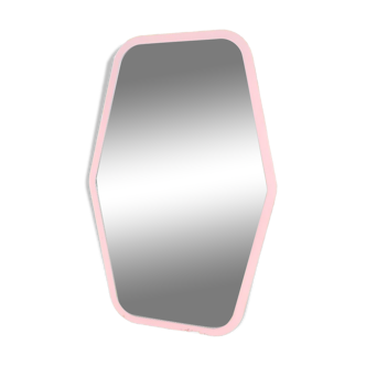 Pink mirror