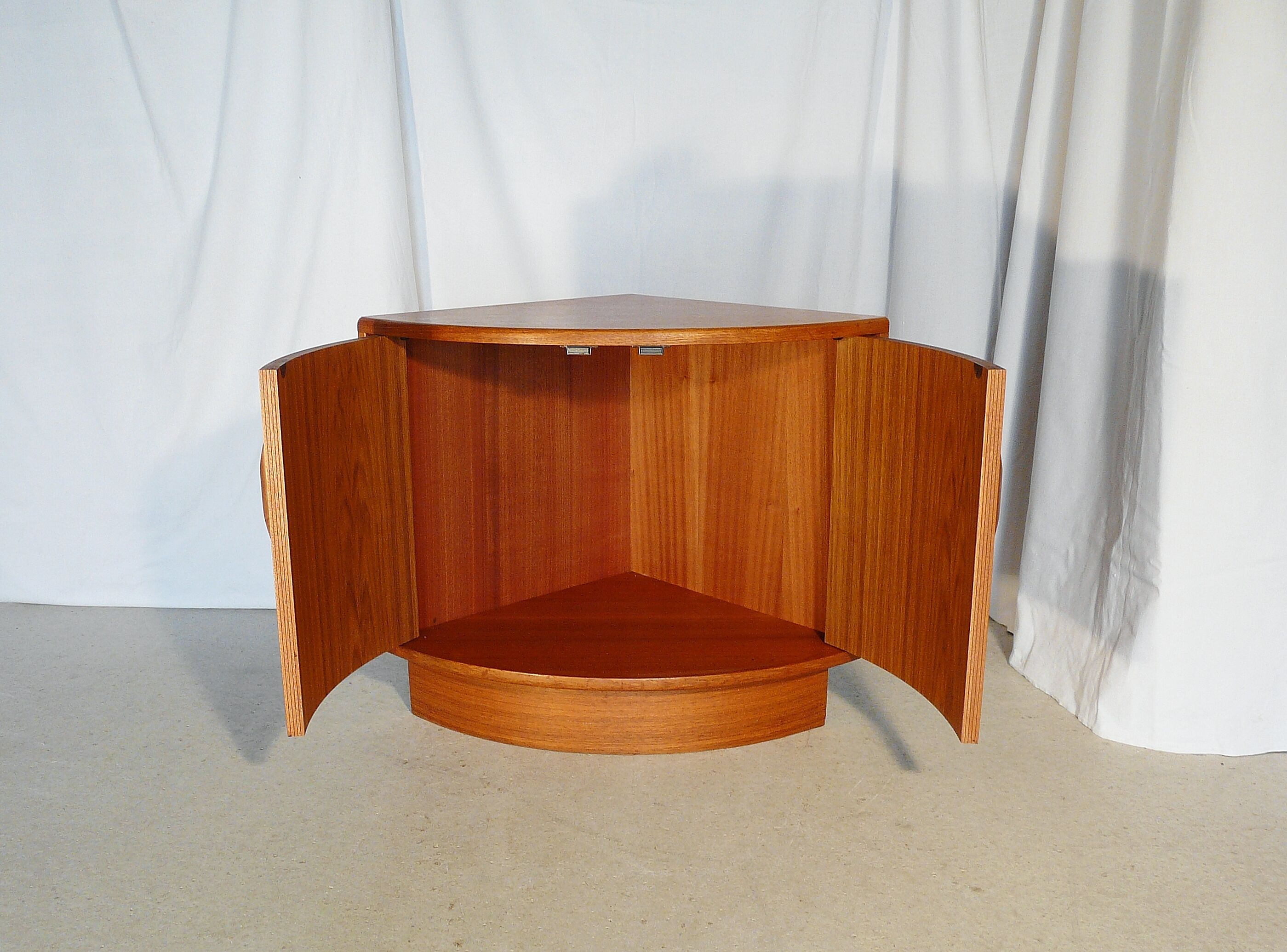 G Plan teak modular angle line