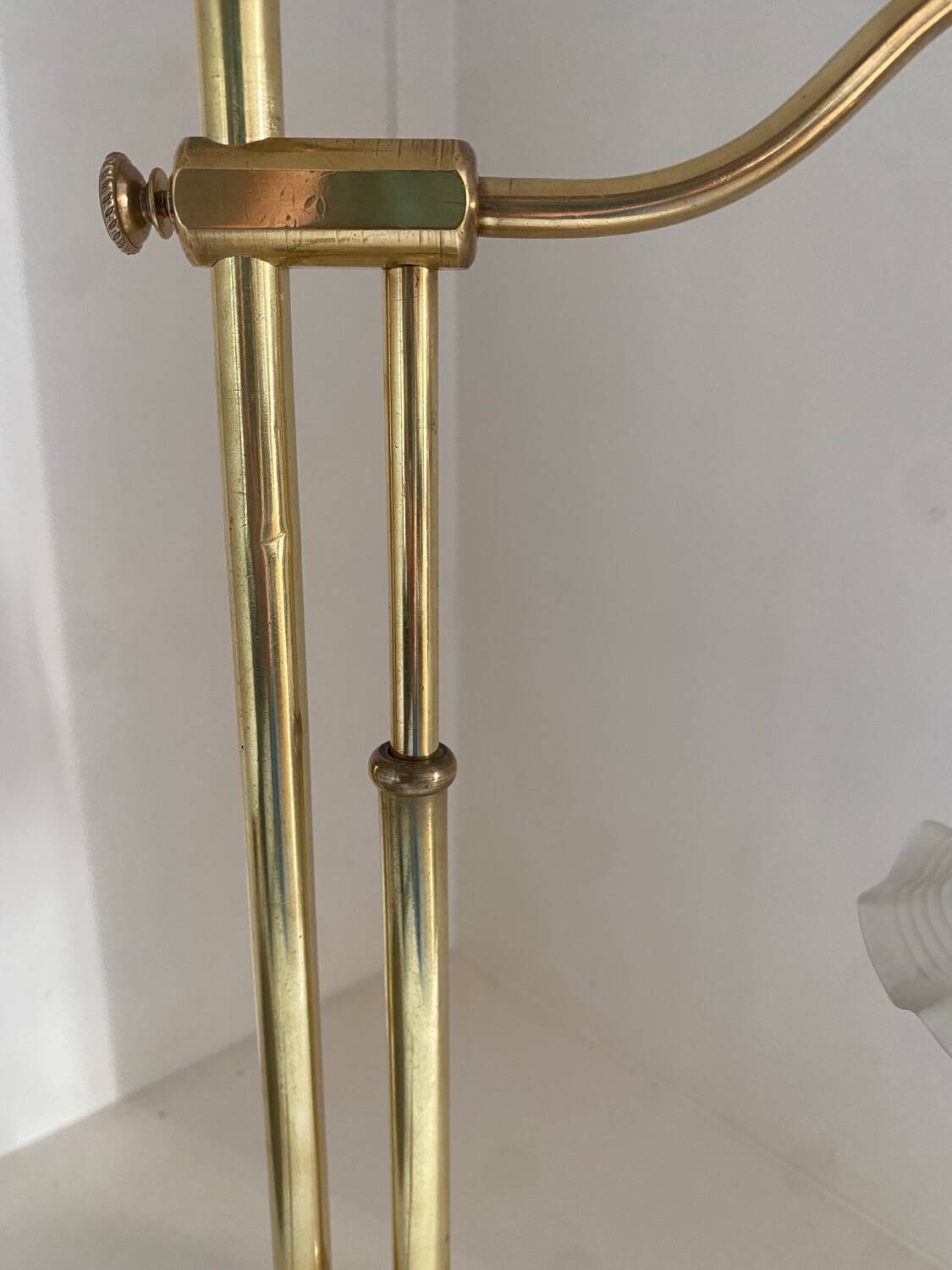 Large art deco brass lamp with swan neck and glass tulip globe