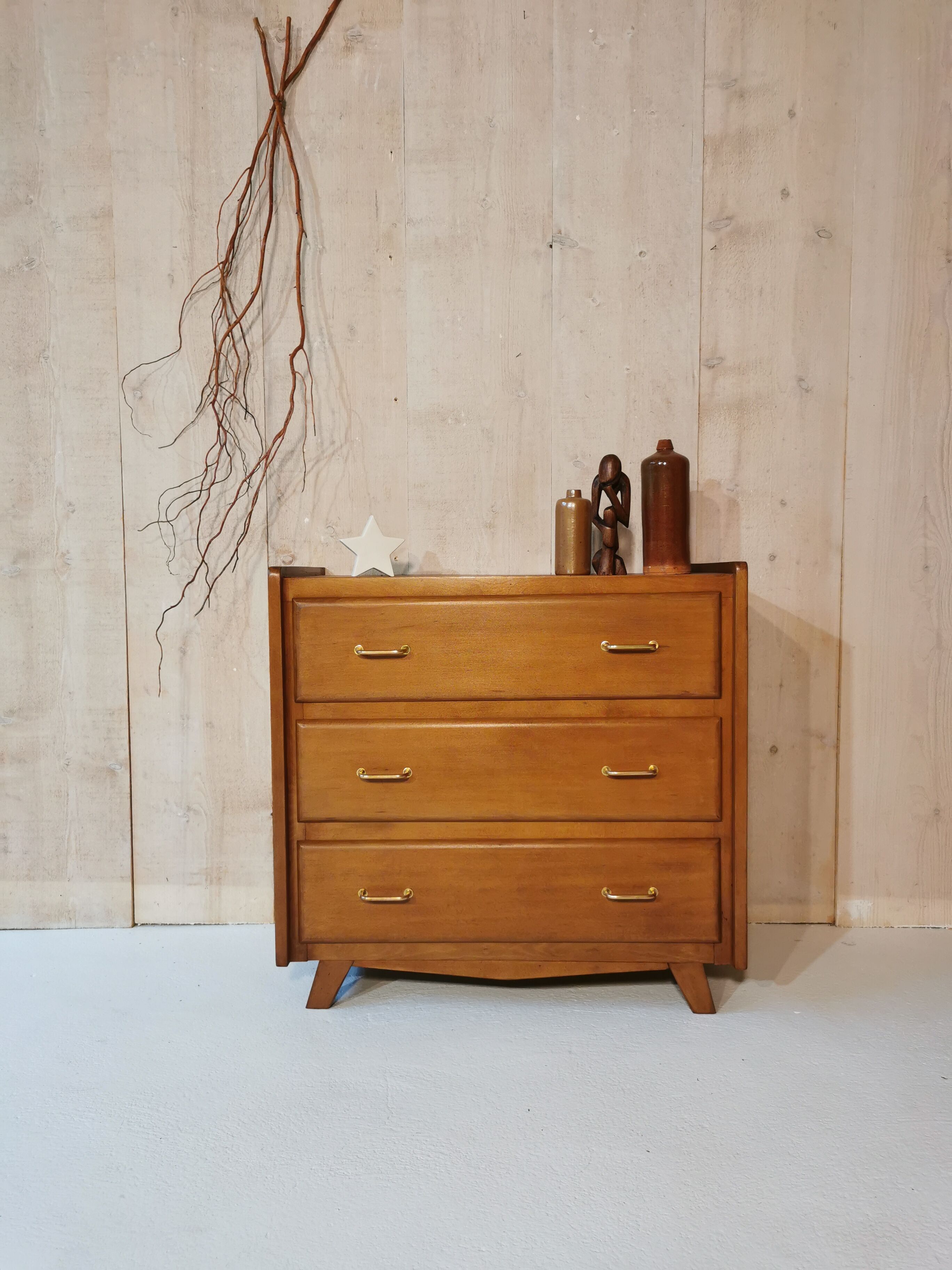 Vintage chest of drawers