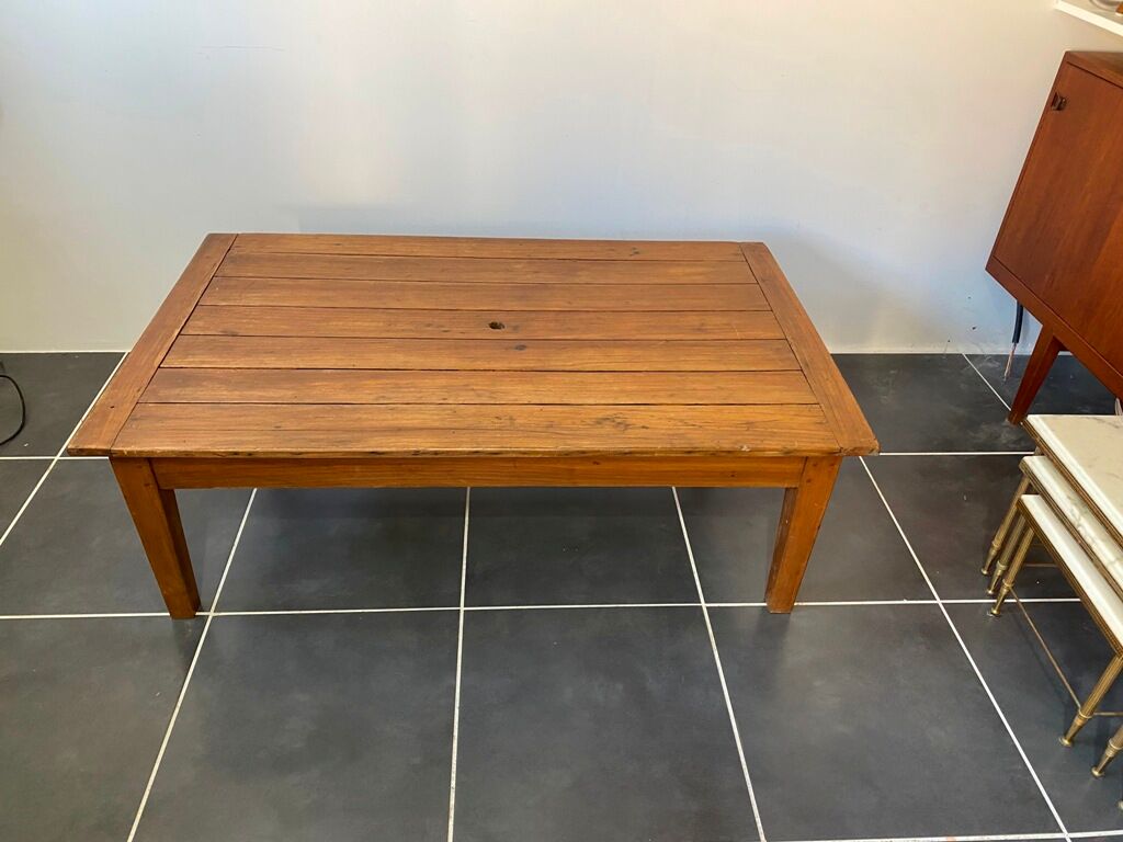 Solid wood coffee table with 1 drawer