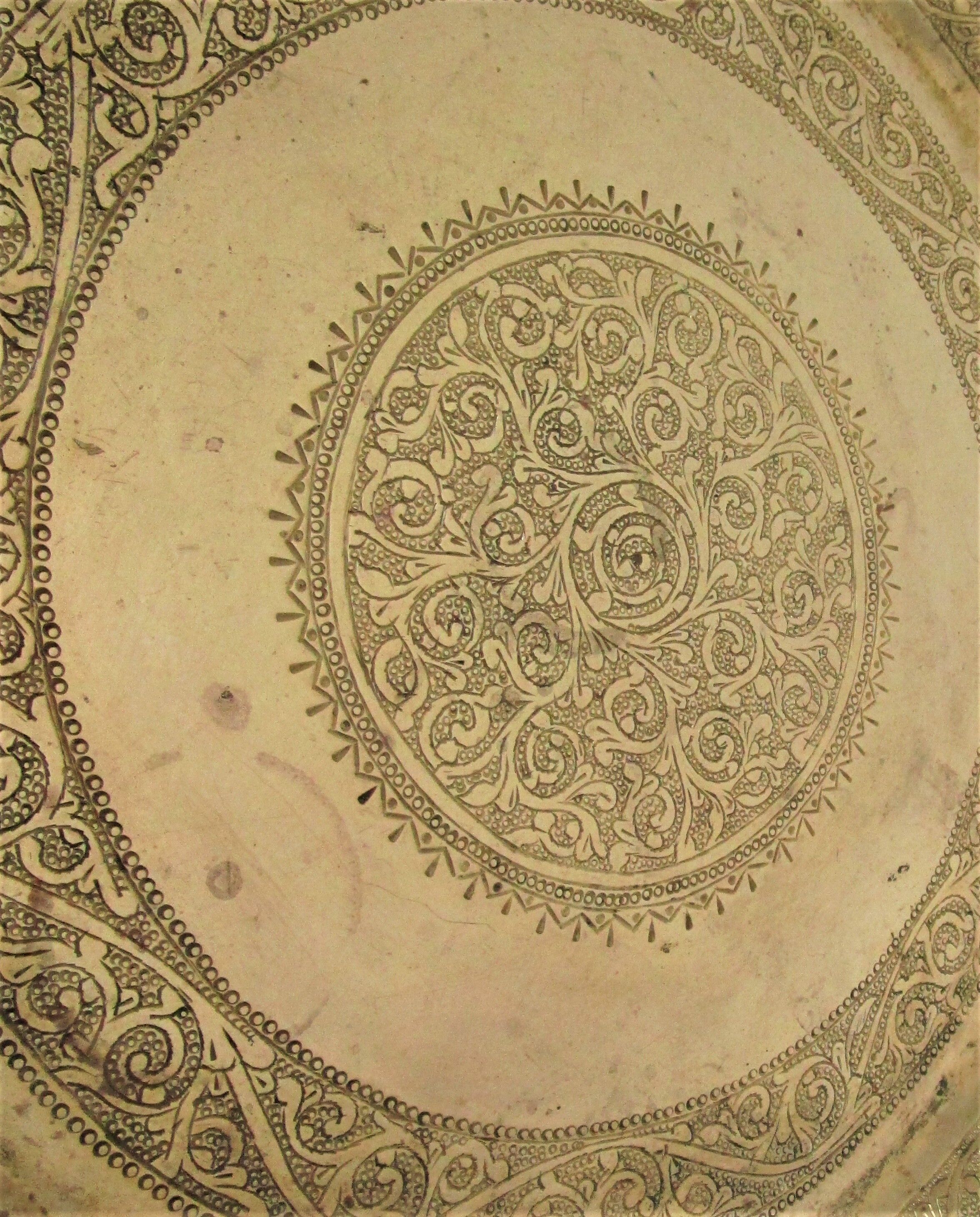 Moroccan patinated brass platter 70s