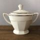 Set of 6 porcelain cups with matching sugar