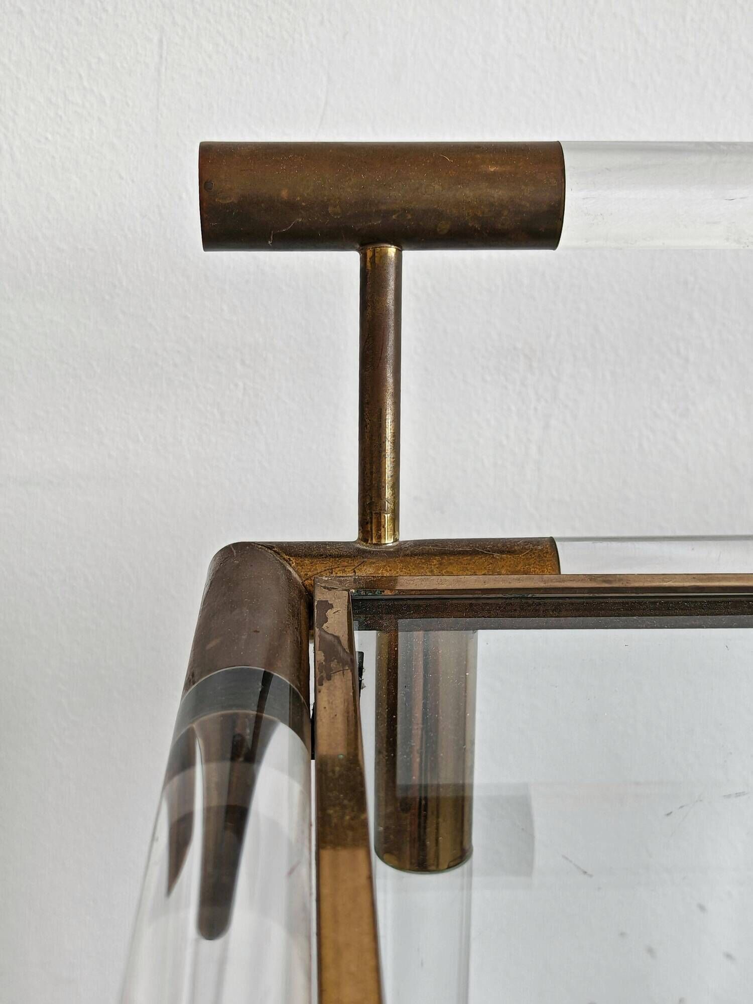 Modern mid-century bar cart in lucite, bronze, and glass, 1970s