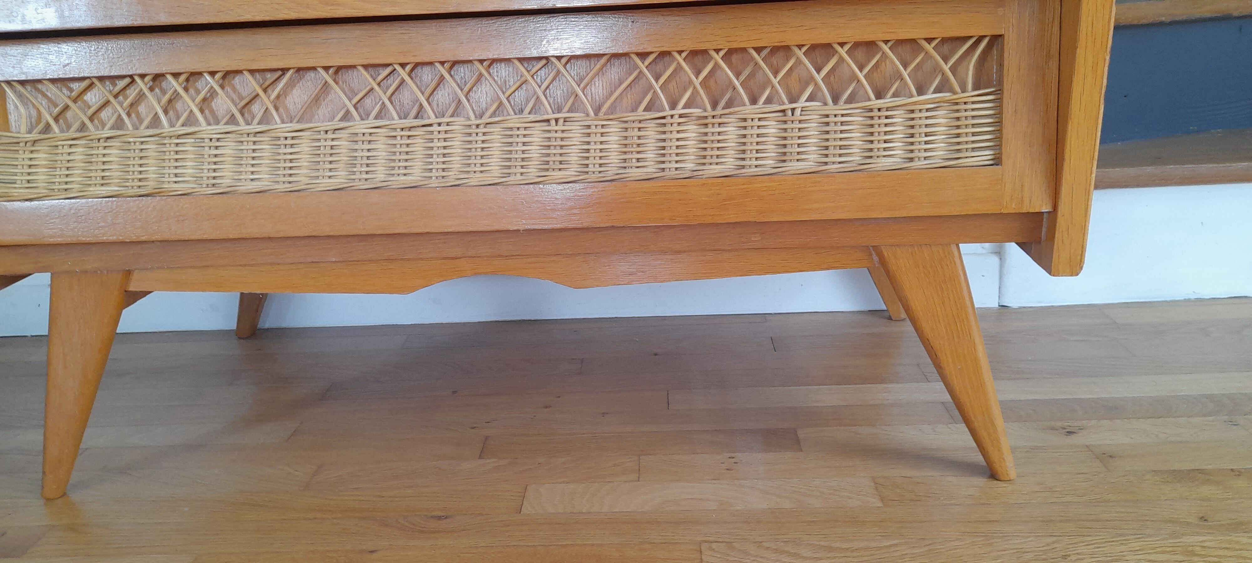 Commode pieds compas des années 60