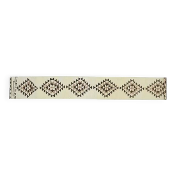 Tapis couloir vintage turc fait main en laine et coton beige des années 1970 51x354