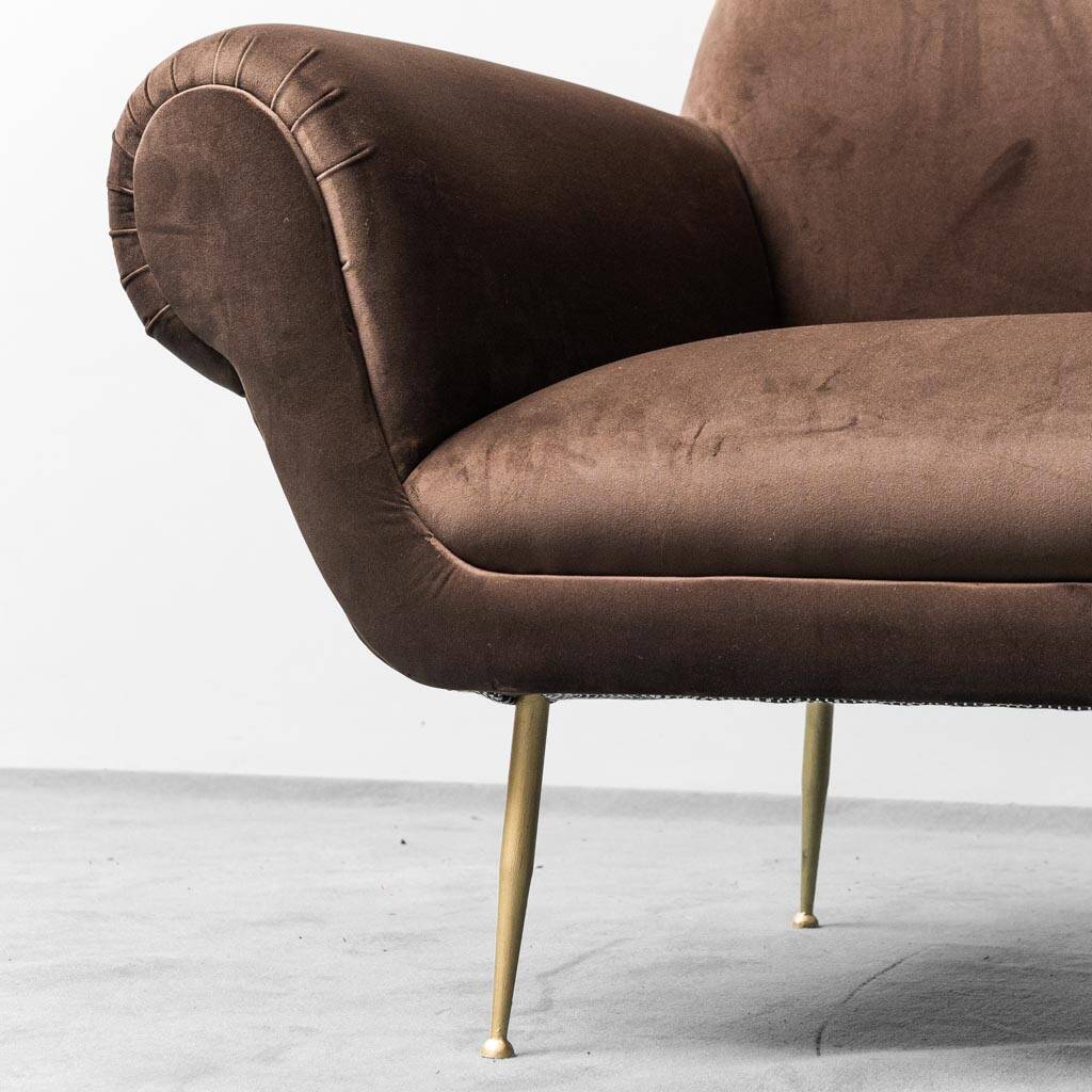 Canapé 3 places en velours marron gigi radice minotti 1950s vintage modernism