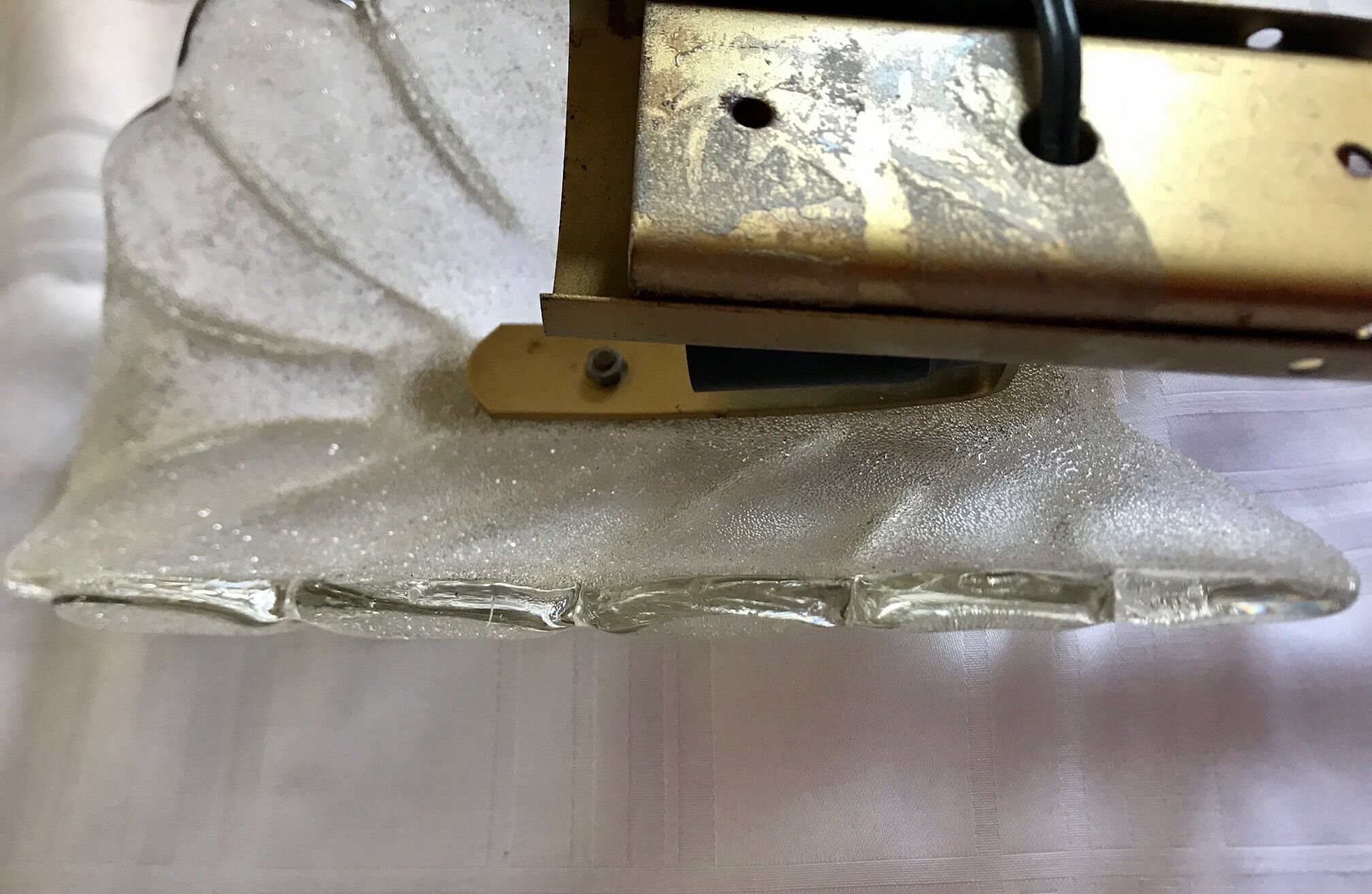 Glass foil wall lamp